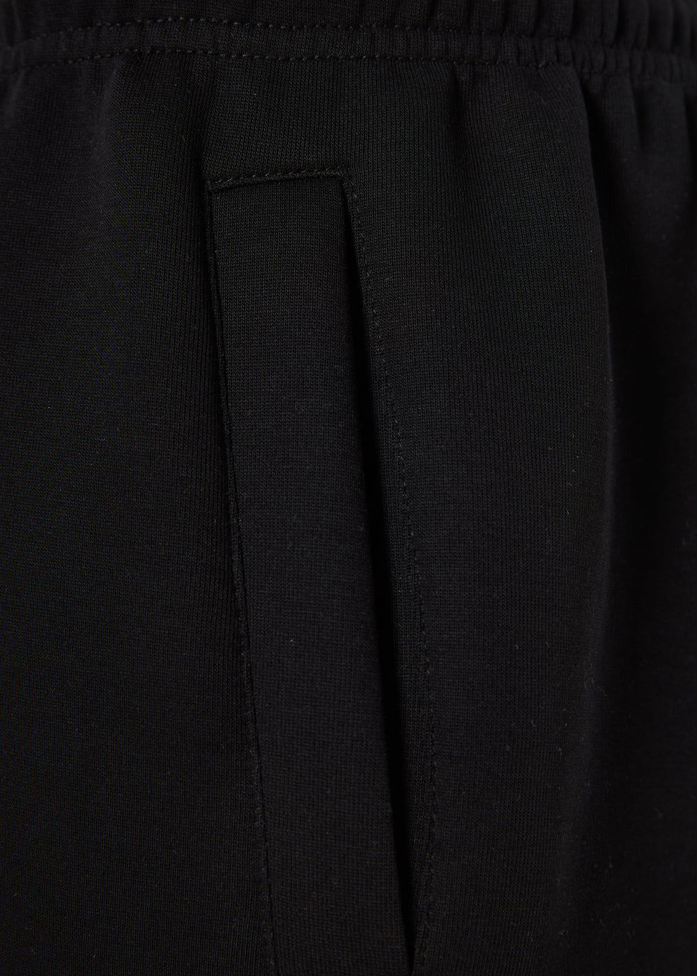 technical fleece cargo shorts black - relaxed fit